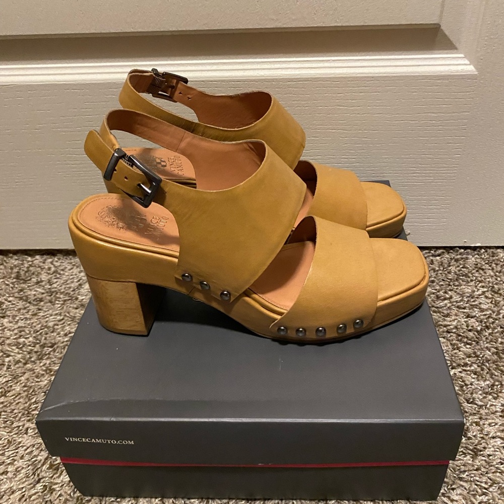 Vince Camuto Sandals